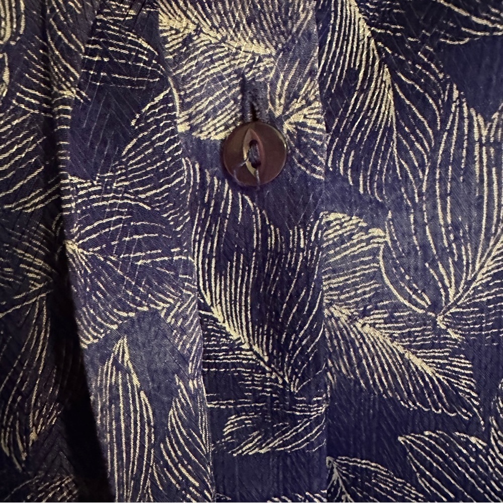 Vintage Blue/Purple Floral Blouse | Size Tag Worn, Fits Large & XLarge - Picture 6 of 8